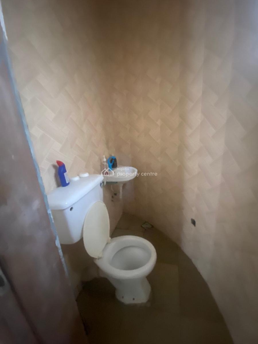 Clean 2-bedroom Close to The Expressway Around Blenco, Olokonla, Ajah, Lagos, Flat / Apartment for Rent