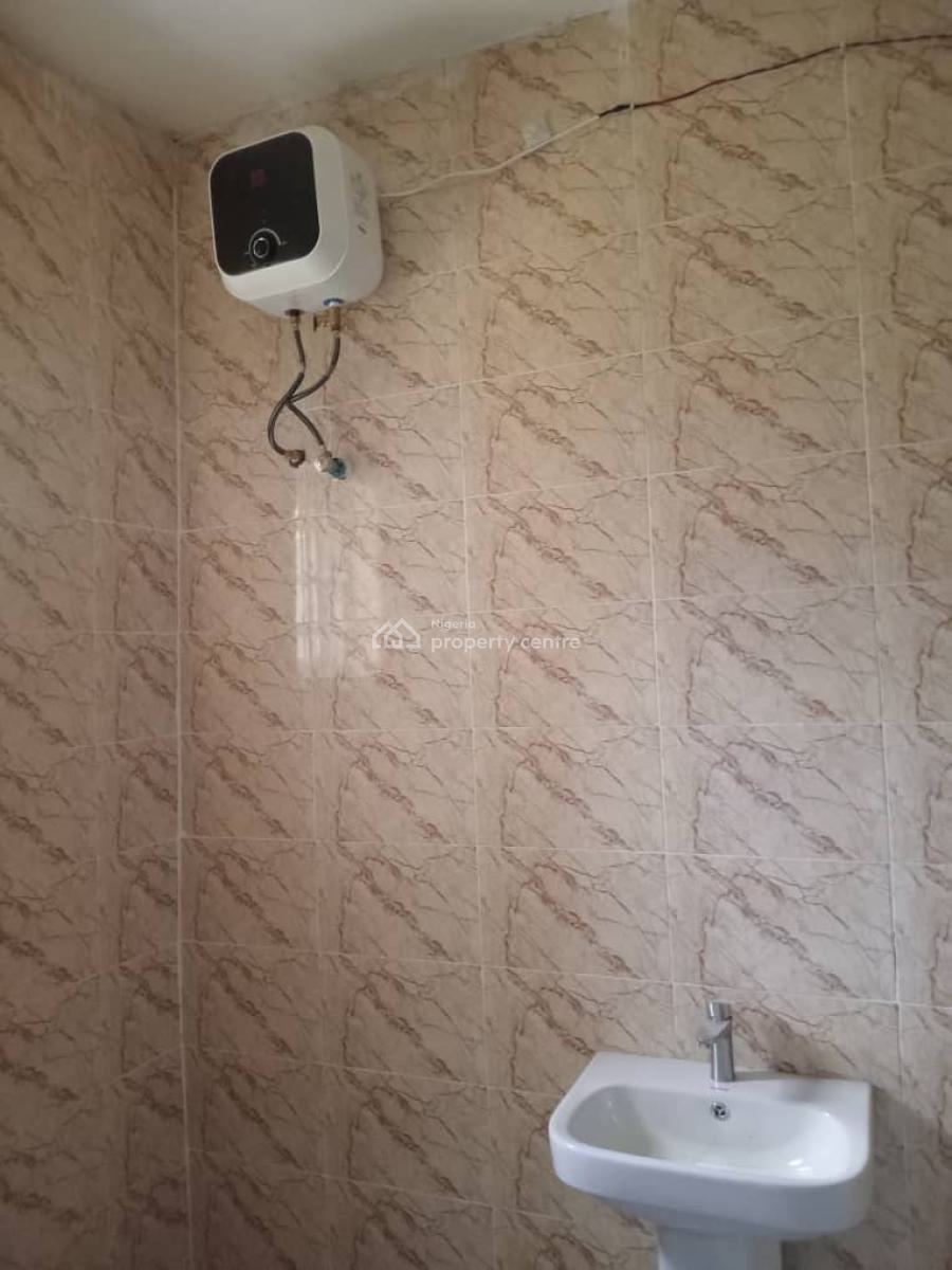 Spacious 2 Bedroom Apartment, Badore, Ajah, Lagos, Flat / Apartment for Rent