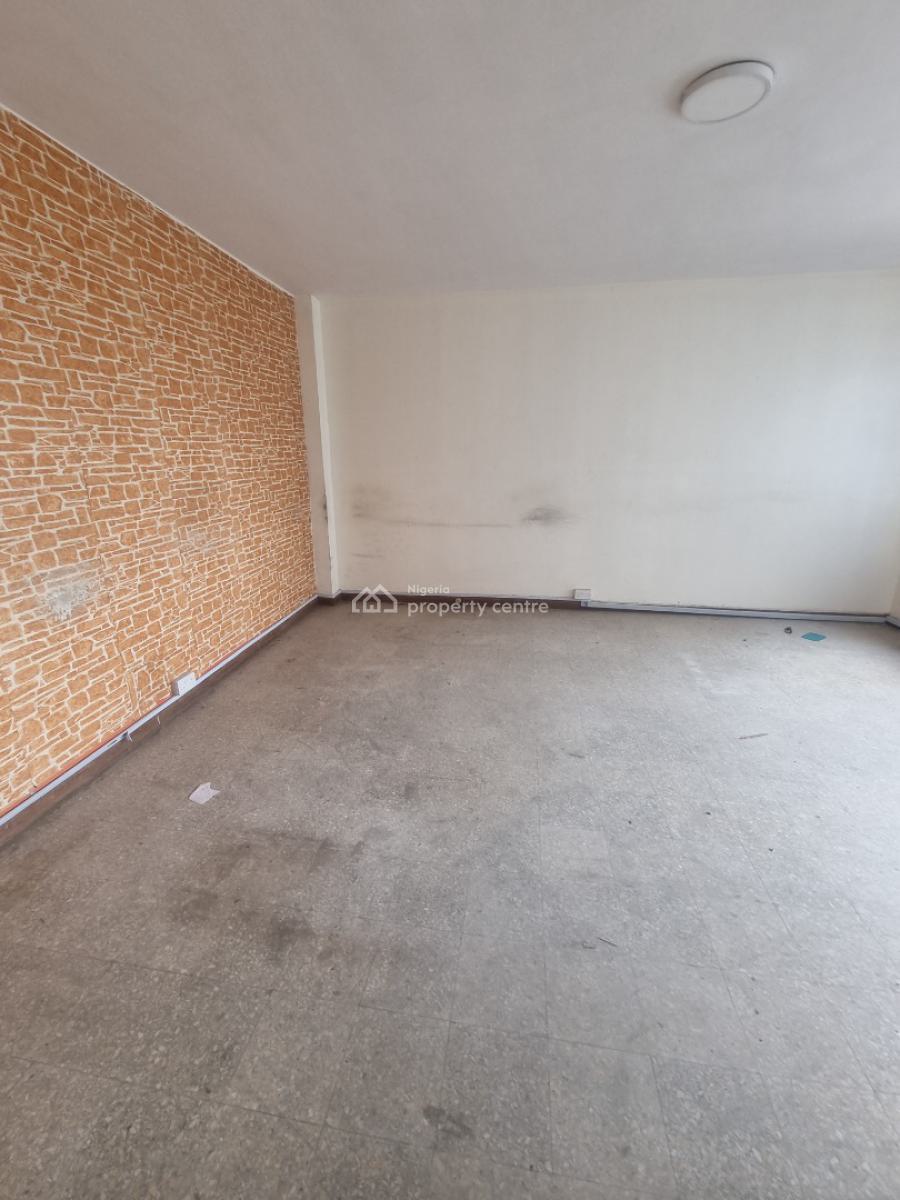 Administrative Office Space for Letting, Campbell Street, Near I-fitness Gym & General Hospital, Lagos Island, Lagos, Office Space for Rent