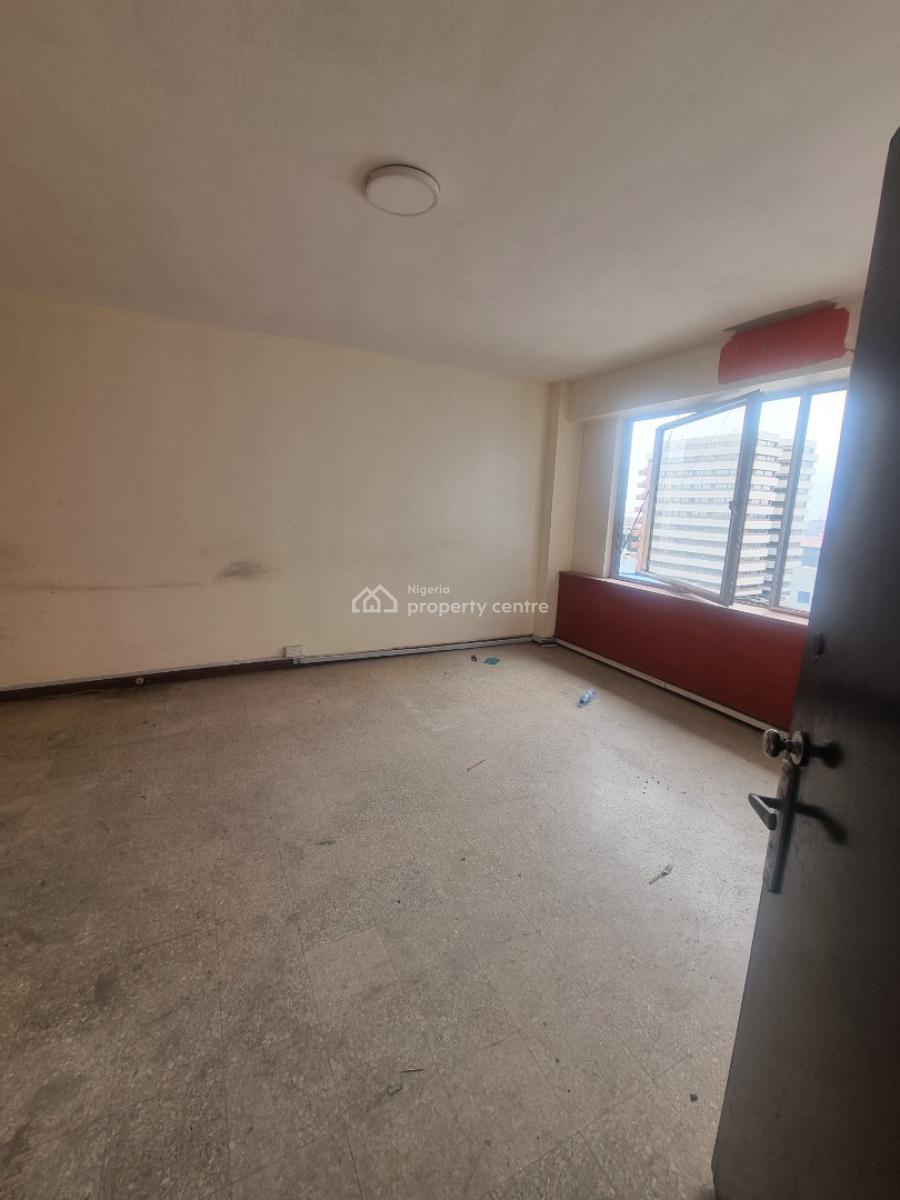 Administrative Office Space for Letting, Campbell Street, Near I-fitness Gym & General Hospital, Lagos Island, Lagos, Office Space for Rent