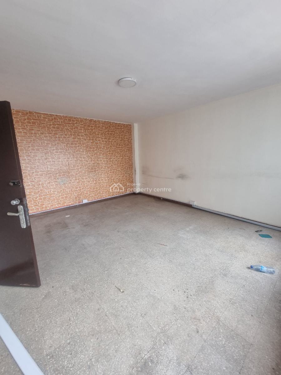 Administrative Office Space for Letting, Campbell Street, Near I-fitness Gym & General Hospital, Lagos Island, Lagos, Office Space for Rent