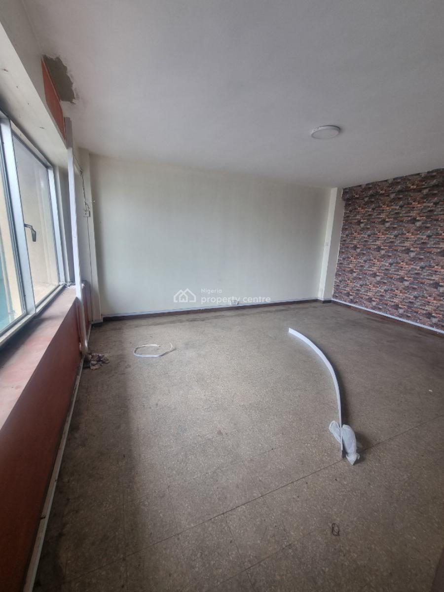 Administrative Office Space for Letting, Campbell Street, Near I-fitness Gym & General Hospital, Lagos Island, Lagos, Office Space for Rent