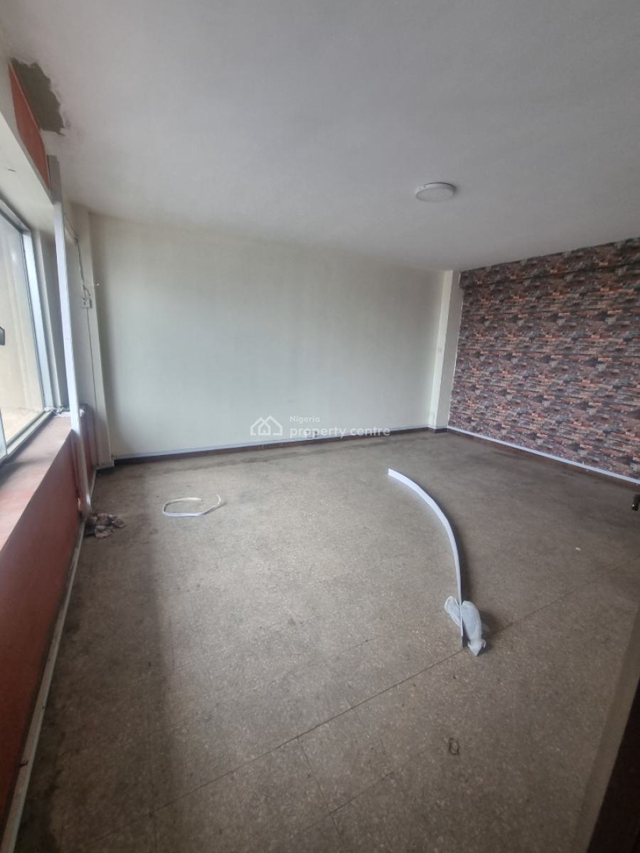 Administrative Office Space for Letting, Campbell Street, Near I-fitness Gym & General Hospital, Lagos Island, Lagos, Office Space for Rent