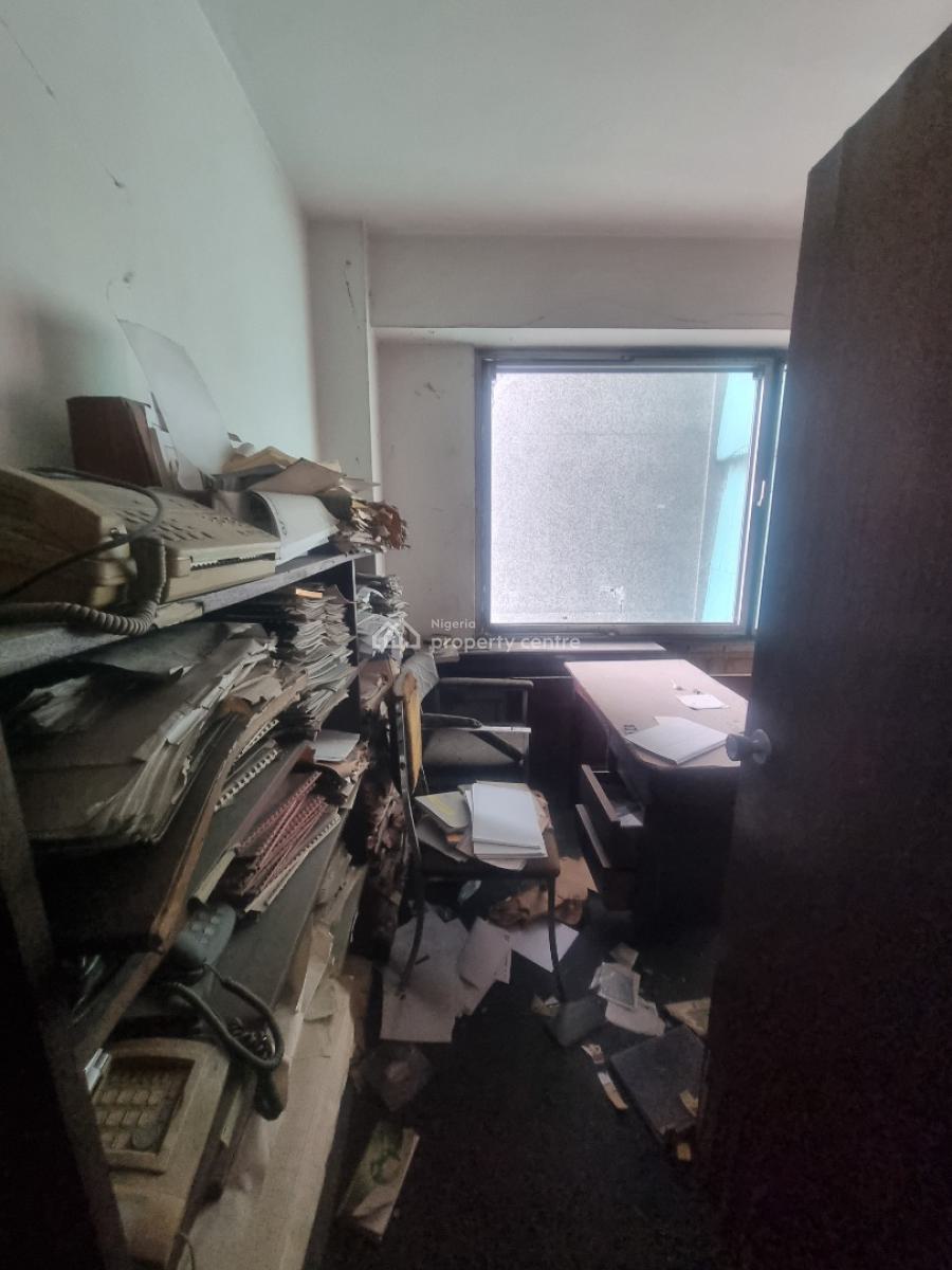 Administrative Office Space for Letting, Campbell Street, Near I-fitness Gym & General Hospital, Lagos Island, Lagos, Office Space for Rent