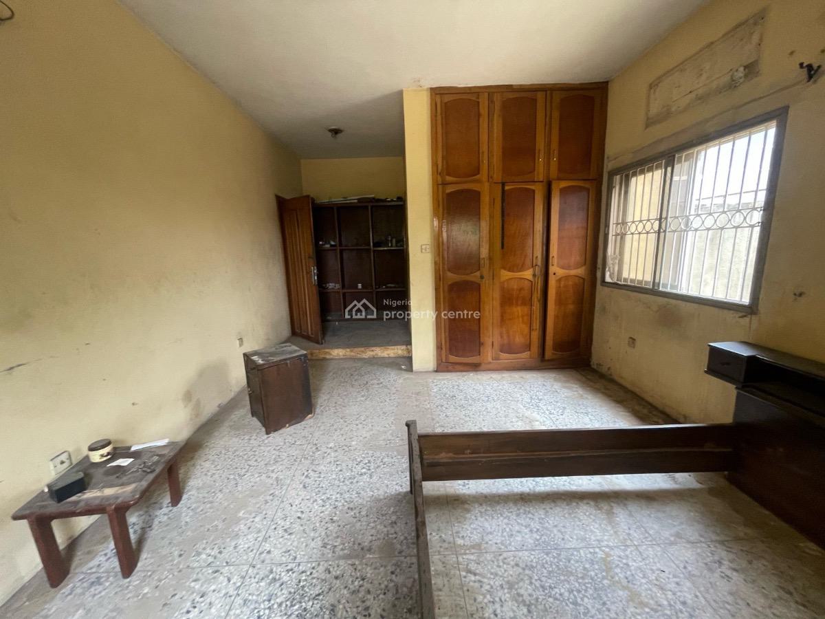 7-bedroom Semi-detached House with 3-room Service Quarters, Gbagada, Lagos, Detached Duplex for Rent