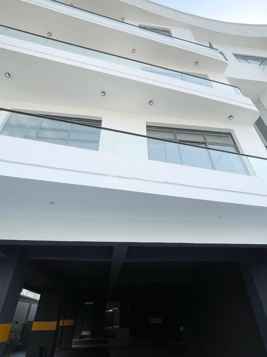 Upscale 4-bedroom Maisonette with Bq, Lekki Phase 1, Lekki, Lagos, Detached Duplex for Sale