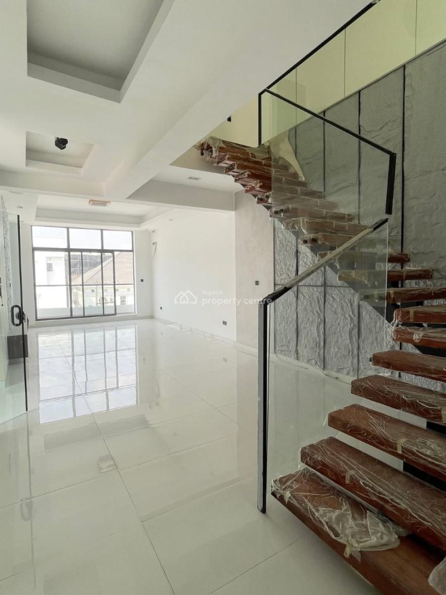 Upscale 4-bedroom Maisonette with Bq, Lekki Phase 1, Lekki, Lagos, Detached Duplex for Sale