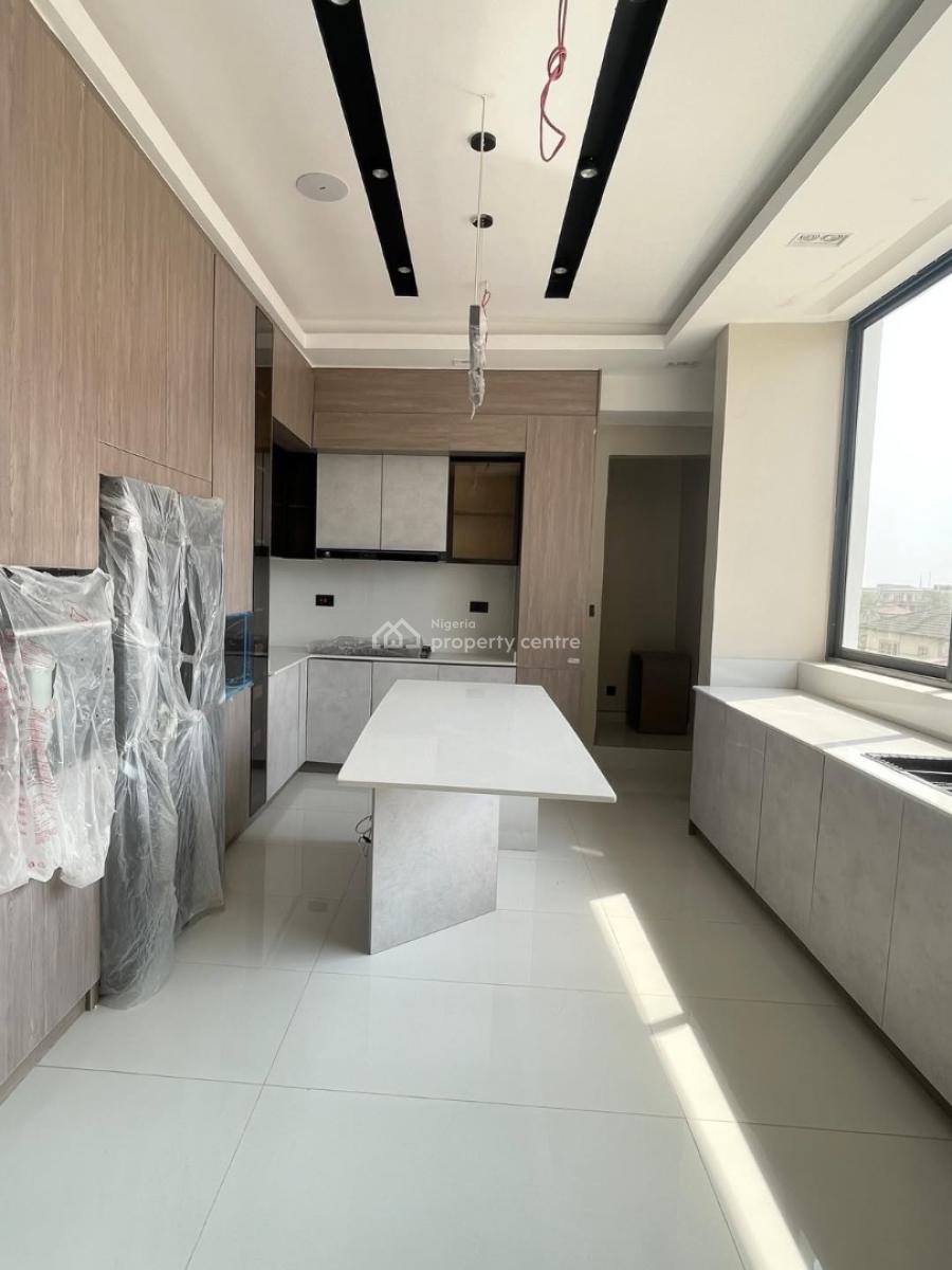 Upscale 4-bedroom Maisonette with Bq, Lekki Phase 1, Lekki, Lagos, Detached Duplex for Sale
