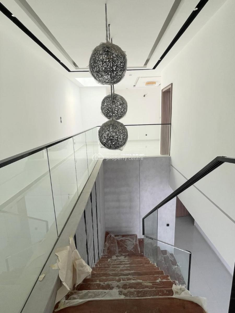 Upscale 4-bedroom Maisonette with Bq, Lekki Phase 1, Lekki, Lagos, Detached Duplex for Sale