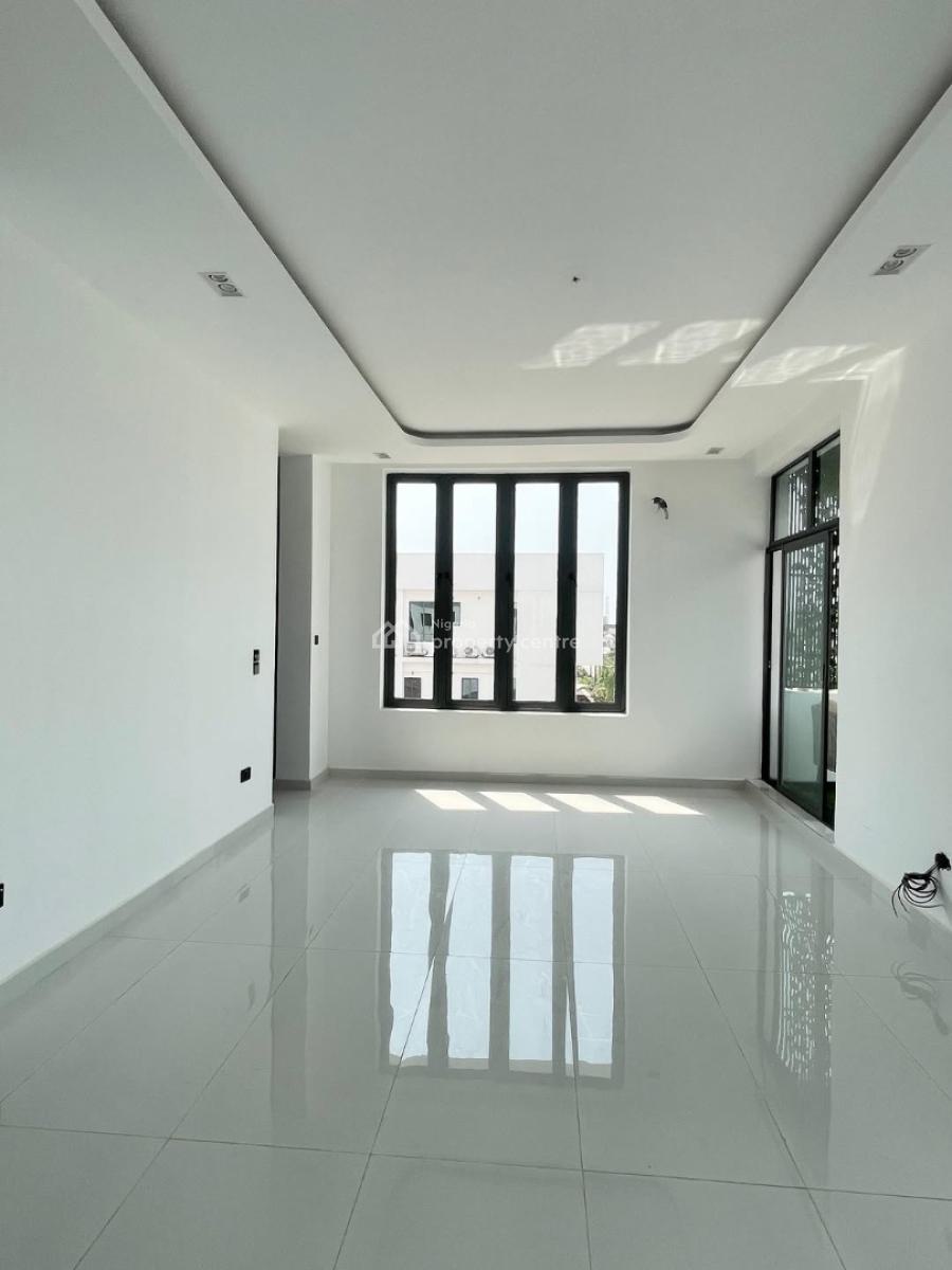 Upscale 4-bedroom Maisonette with Bq, Lekki Phase 1, Lekki, Lagos, Detached Duplex for Sale