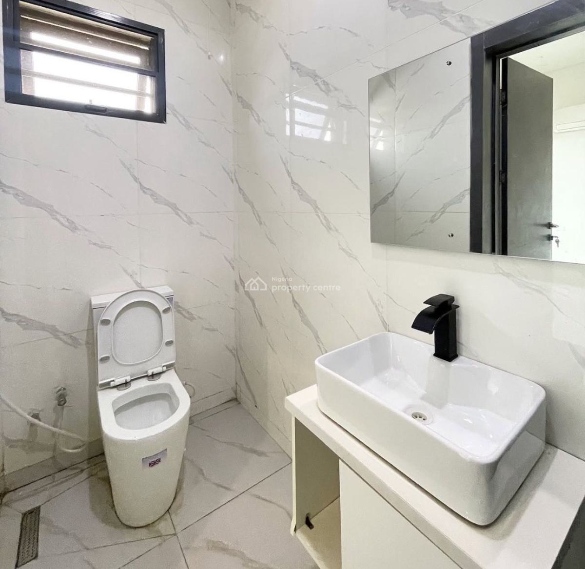 3 Bedroom Apartment in Lekki Phase 1, Lekki Phase 1, Lekki, Lagos, Flat / Apartment for Rent