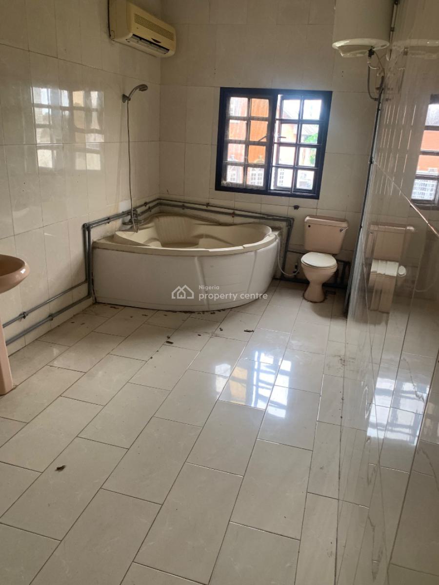 Spacious 5 Bedroom Flat, Ikeja Gra, Ikeja, Lagos, Flat / Apartment for Rent