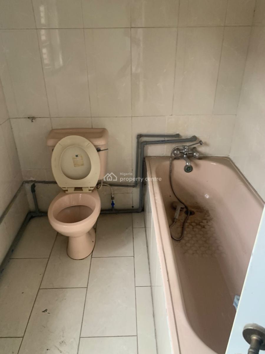 Spacious 5 Bedroom Flat, Ikeja Gra, Ikeja, Lagos, Flat / Apartment for Rent