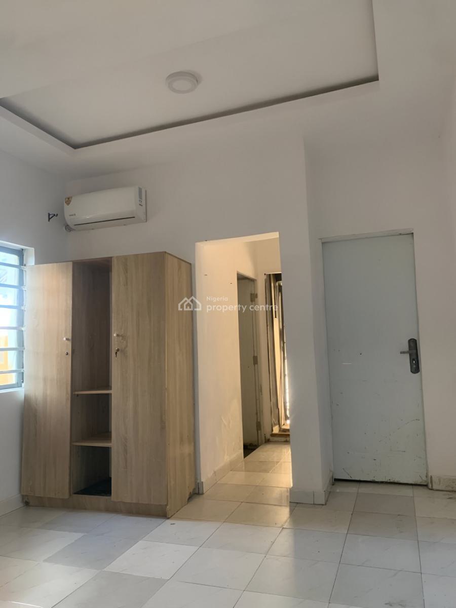 Luxury Studio Apartment, Off University Road, Abule Ijesha,yaba,lagos., Abule Ijesha, Yaba, Lagos, Self Contain (single Rooms) for Sale
