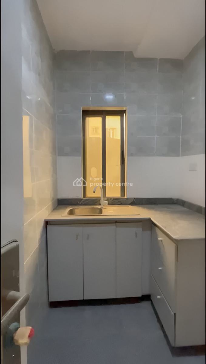 Luxury Studio Apartment, Off University Road, Abule Ijesha,yaba,lagos., Abule Ijesha, Yaba, Lagos, Self Contain (single Rooms) for Sale