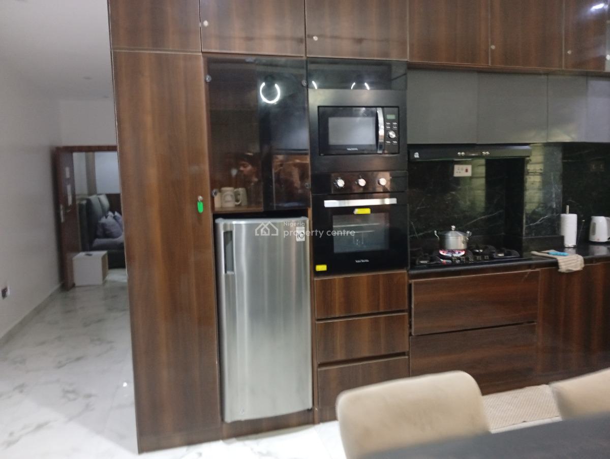 Furnished 2 Bedroom Apartment in an Estate, The Horizon Cyberville Estate, By Elegushi Beach Road, Ikate Elegushi, Lekki, Lagos, Flat / Apartment for Sale