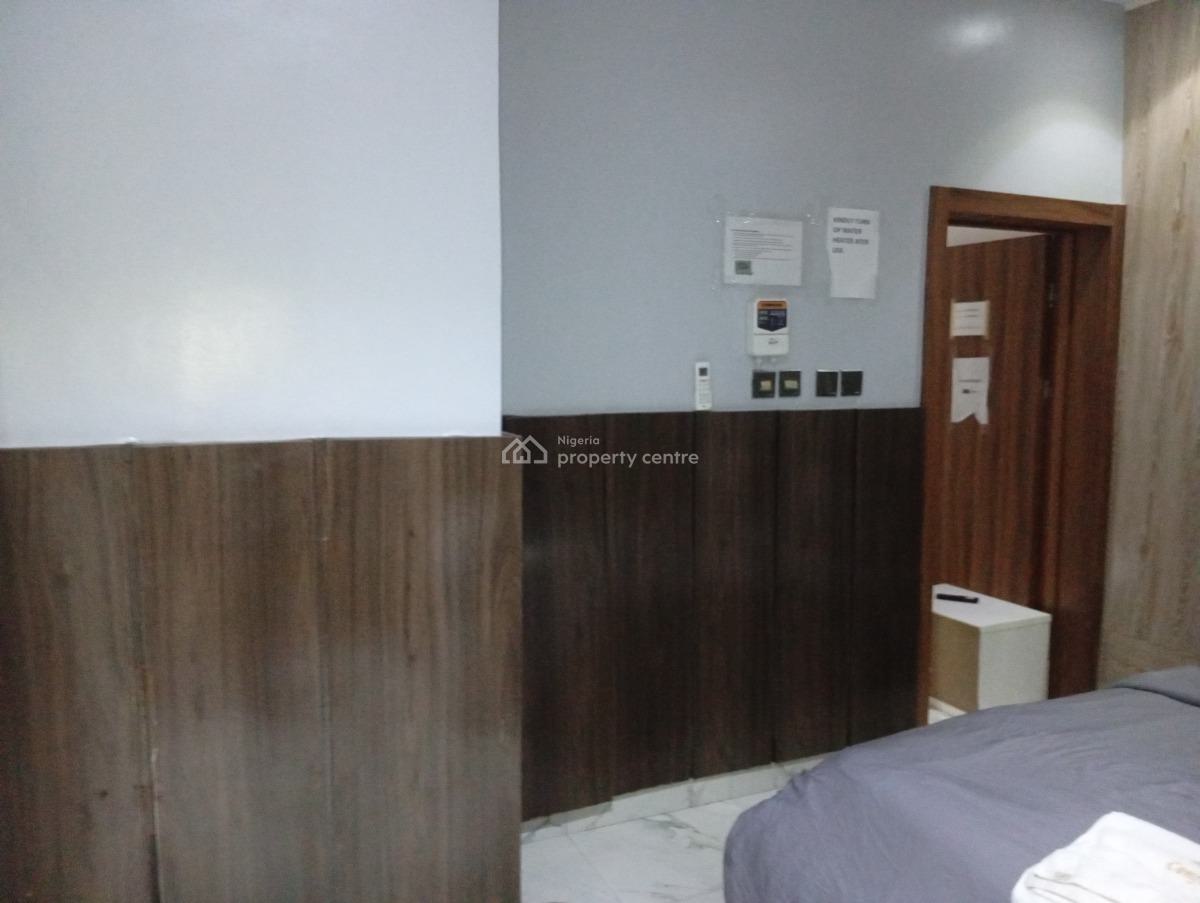 Furnished 2 Bedroom Apartment in an Estate, The Horizon Cyberville Estate, By Elegushi Beach Road, Ikate Elegushi, Lekki, Lagos, Flat / Apartment for Sale