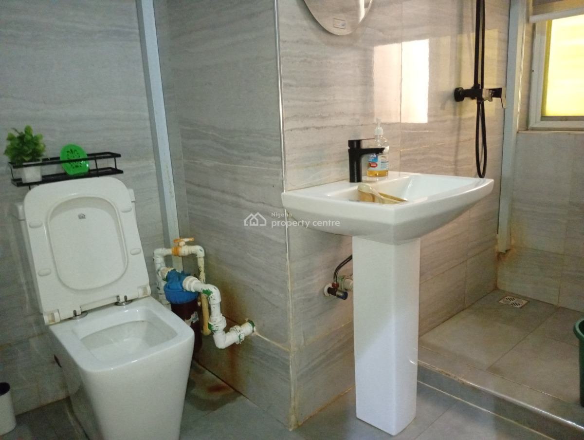 Furnished 2 Bedroom Apartment in an Estate, The Horizon Cyberville Estate, By Elegushi Beach Road, Ikate Elegushi, Lekki, Lagos, Flat / Apartment for Sale