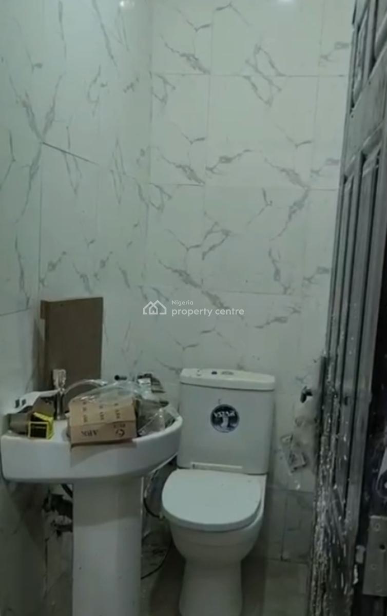 Brand New 2 Bedrooms Flat, Area 1, Garki, Abuja, Flat / Apartment for Sale