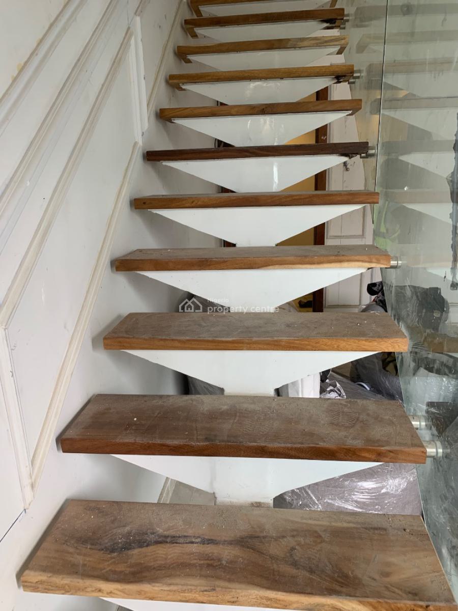 2 Bedroom Maisonette, Off Freedom Way, Lekki Phase 1, Lekki, Lagos, Block of Flats for Sale
