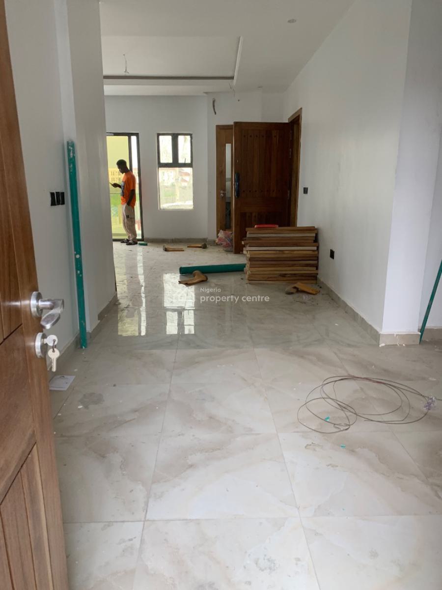 2 Bedroom Maisonette, Off Freedom Way, Lekki Phase 1, Lekki, Lagos, Block of Flats for Sale