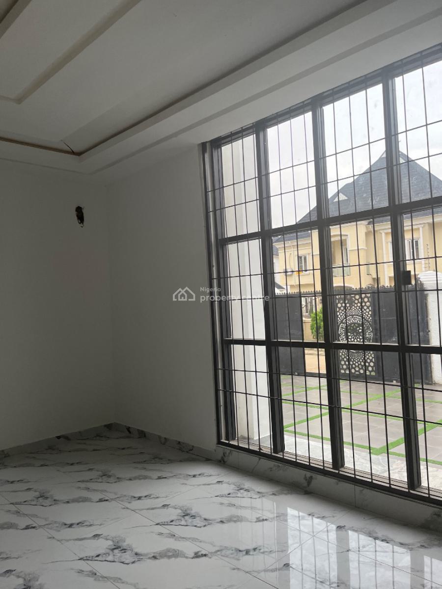 6 Bedroom Bathroom Detached, in an Estate, Gwarinpa, Abuja, Detached Duplex for Sale