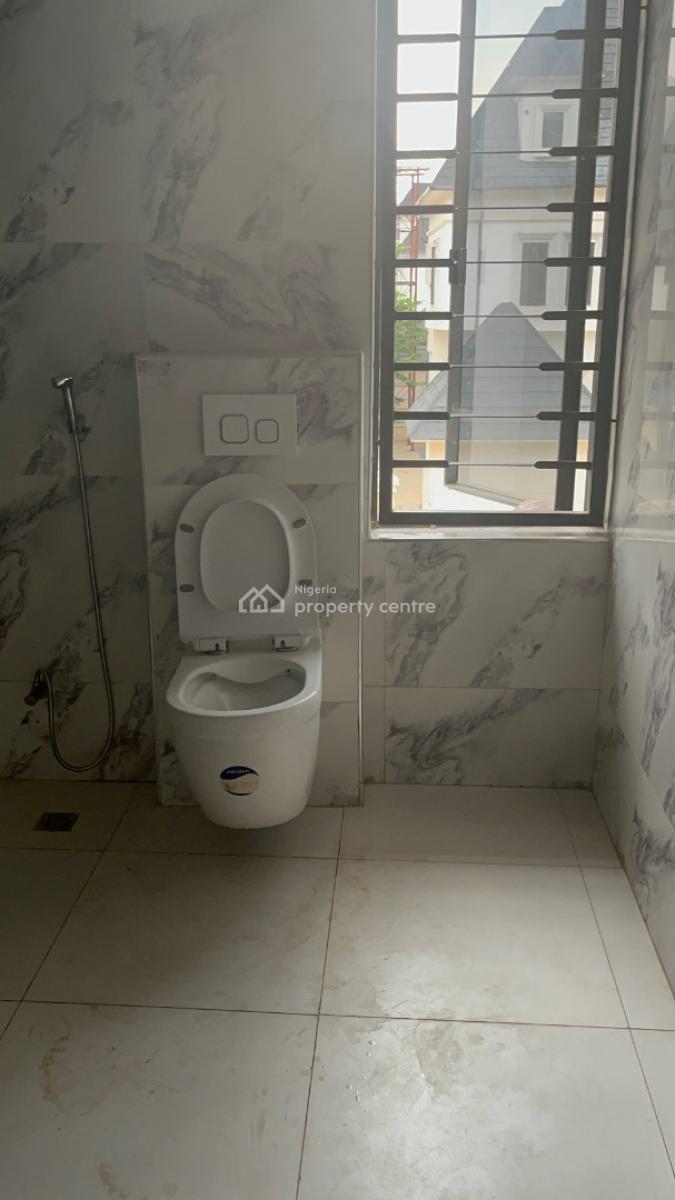 6 Bedroom Bathroom Detached, in an Estate, Gwarinpa, Abuja, Detached Duplex for Sale