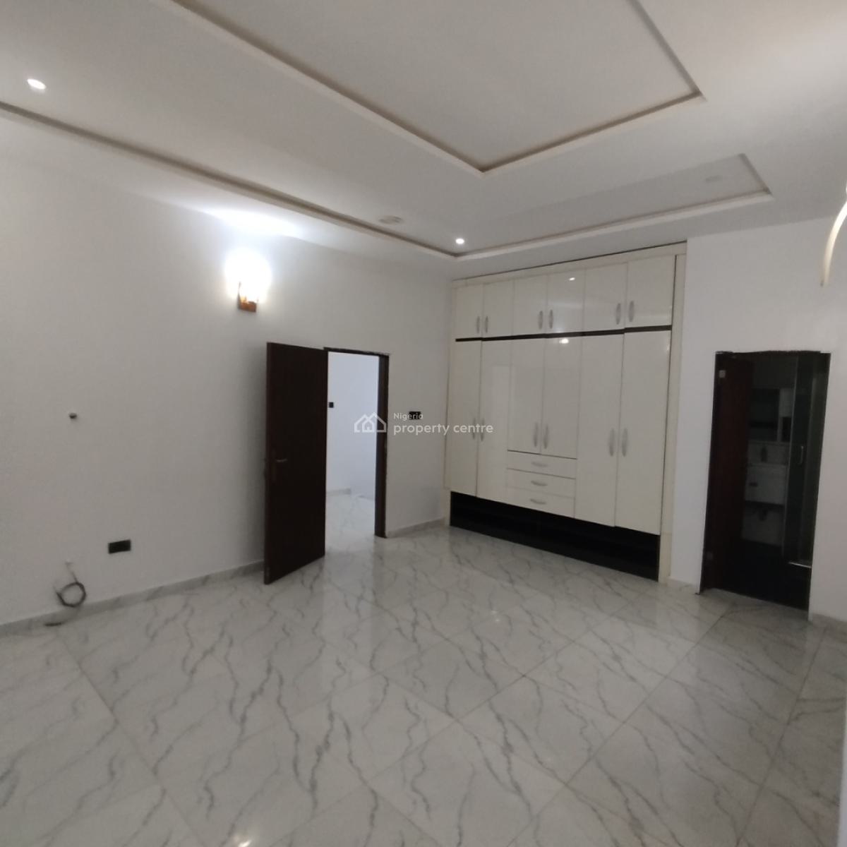 Fantastic 4 Bedroom Terrace Duplex, Estate Near Royal Pine Estate, Orchid Road, Lekki Expressway, Lekki, Lagos, Terraced Duplex for Rent