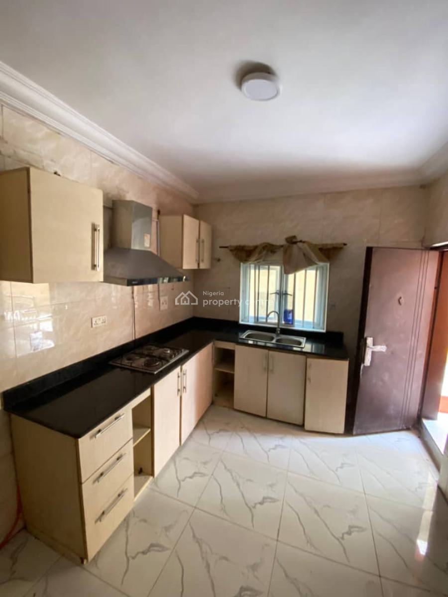 Beautiful 2 Bedroom Apartment in a Secured Estate, Chevron, Lekki, Lagos, Flat / Apartment for Rent
