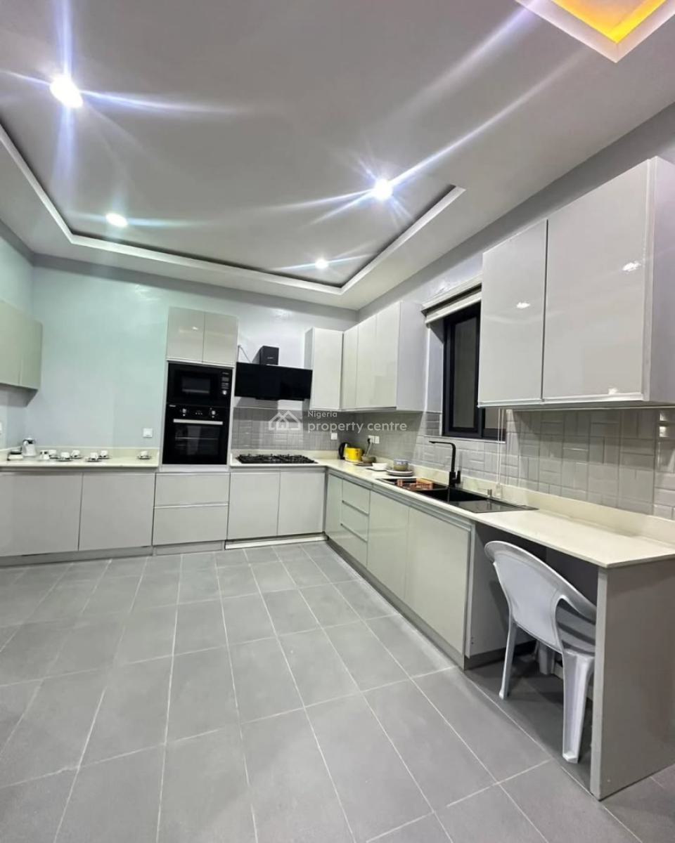 When Youve Outgrown Ordinary --- You Move Up, Lekki Phase 1, Lekki, Lagos, Flat / Apartment for Sale