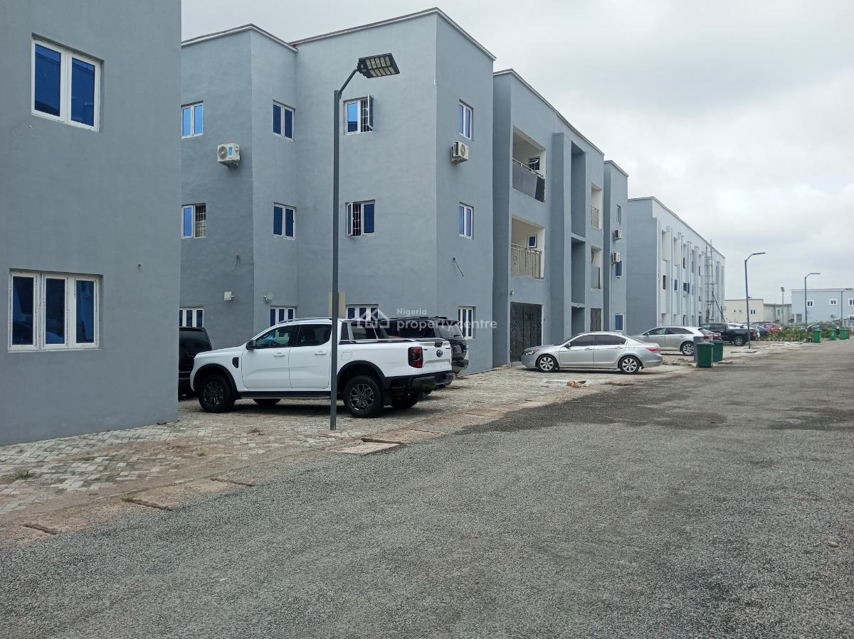 Semi Finished 3bedroom Terrace Duplex Available in Town, Gaduwa Junction, Gaduwa, Abuja, Terraced Duplex for Sale