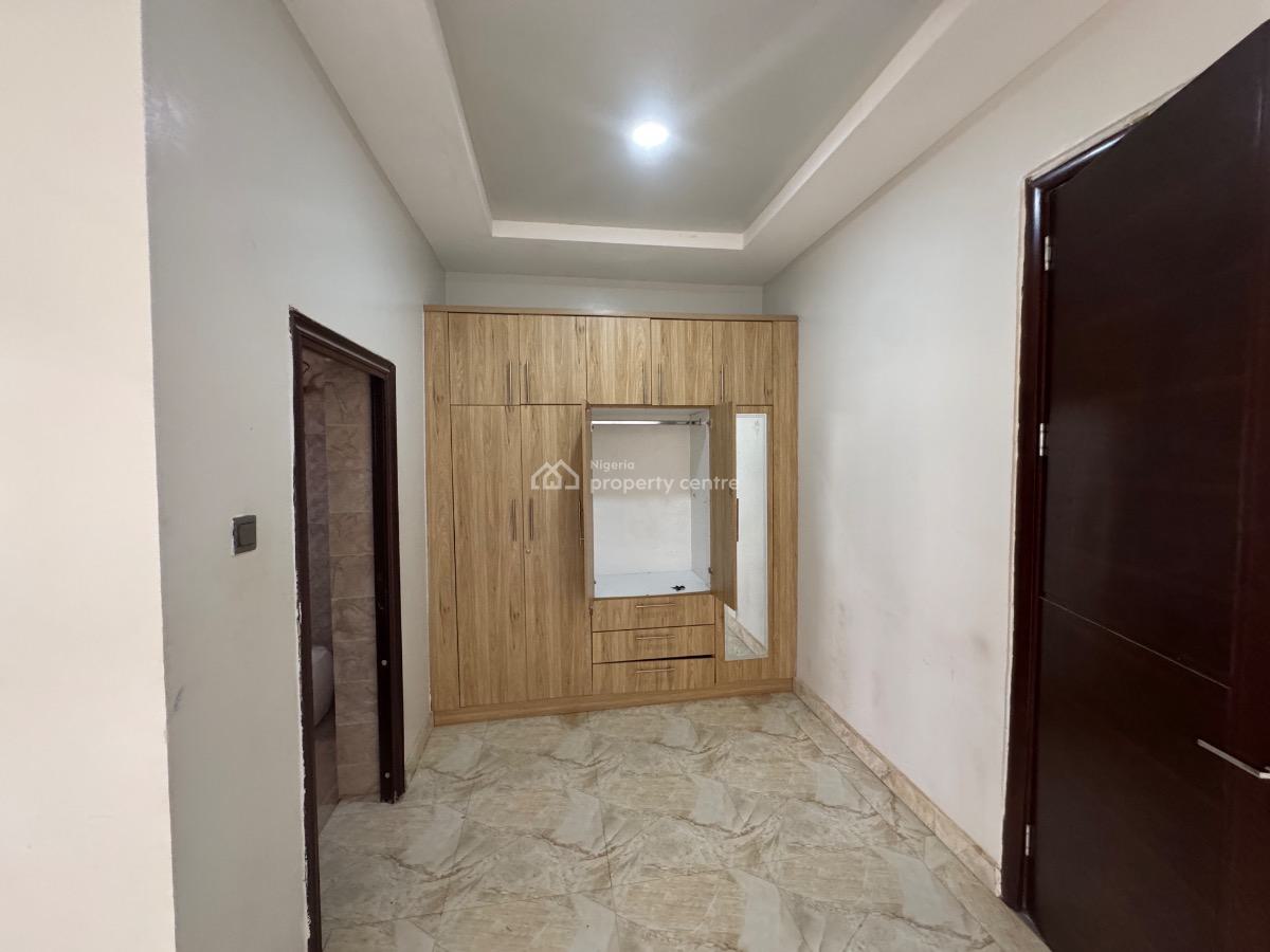 Super Luxurious 4bedroom Duplex with 3 Kitchen, Guzape, Guzape District, Abuja, Terraced Duplex for Rent