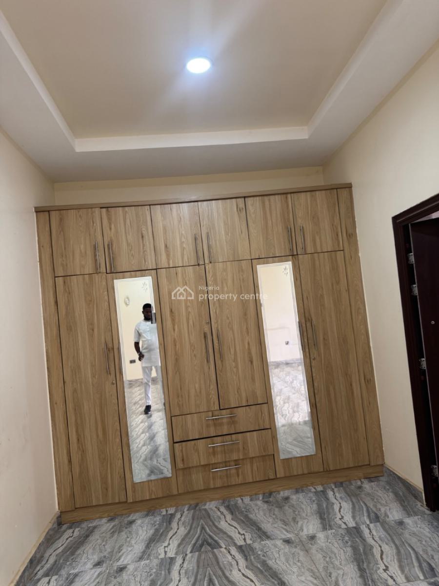 Super Luxurious 4bedroom Duplex with 3 Kitchen, Guzape, Guzape District, Abuja, Terraced Duplex for Rent