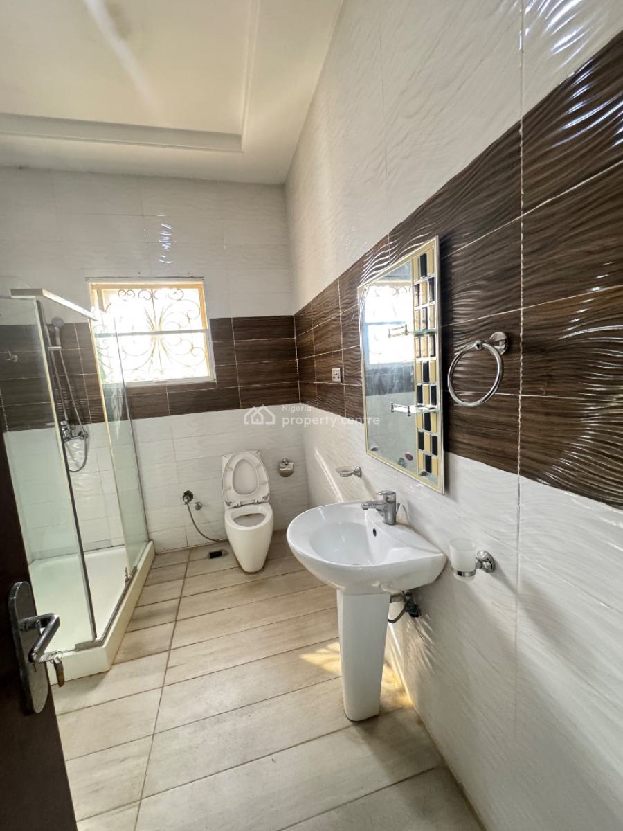 Super Luxurious 4bedroom Duplex with 3 Kitchen, Guzape, Guzape District, Abuja, Terraced Duplex for Rent