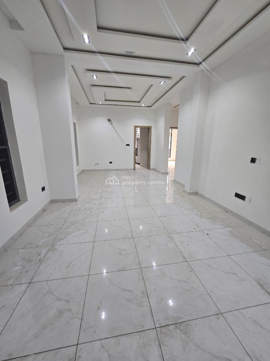 Live Where It Matters --- Without Breaking The Bank, Ikate, Lekki, Lagos, Flat / Apartment for Sale