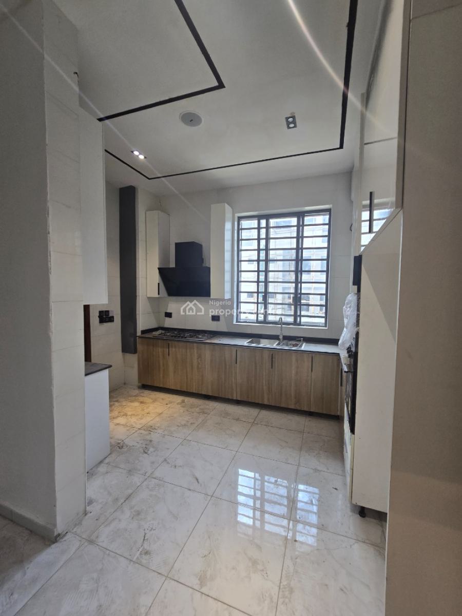 Live Where It Matters --- Without Breaking The Bank, Ikate, Lekki, Lagos, Flat / Apartment for Sale