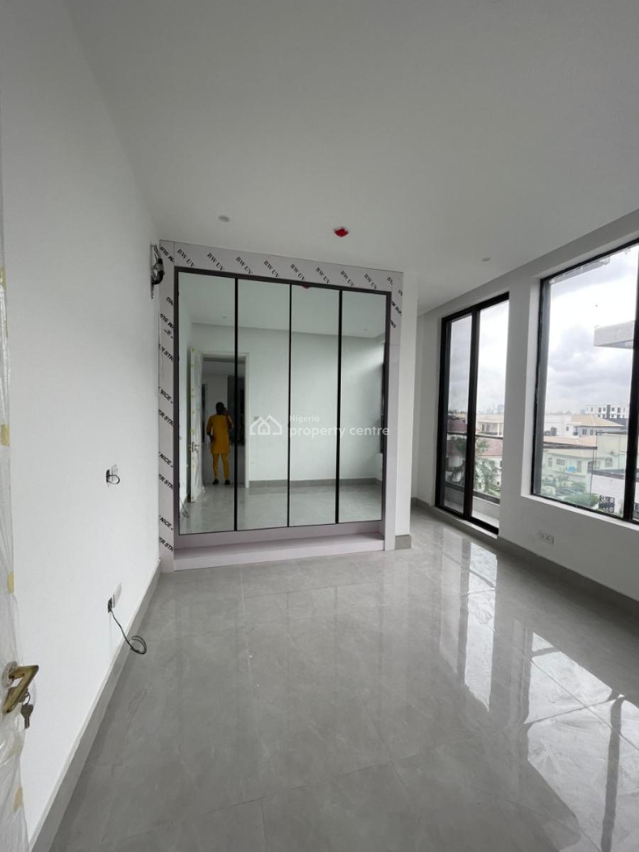 Luxury 3 Bedroom Apartment with Pool, Lekki Phase 1, Lekki, Lagos, Flat / Apartment for Rent