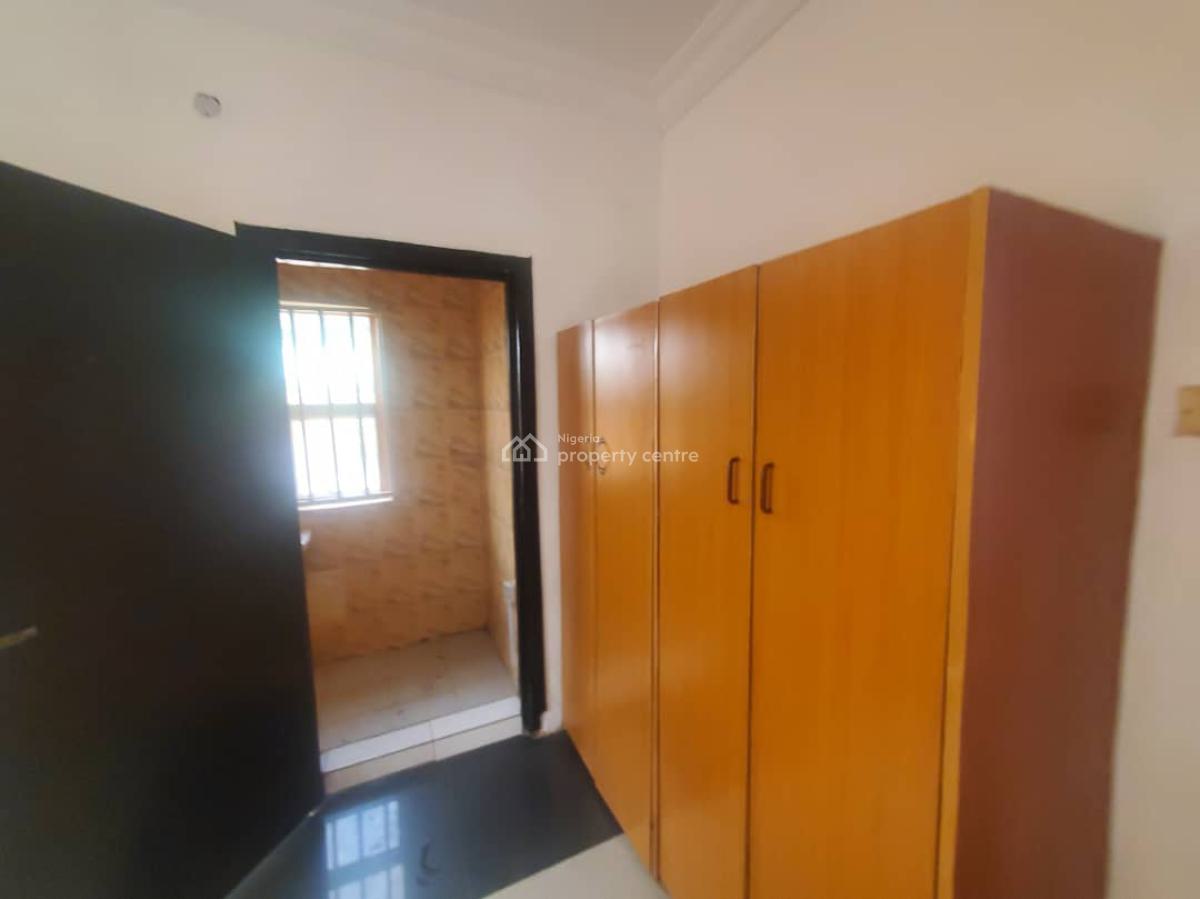 Newly Renovated 3-bedroom Apartment, Ajiwe, Ajah Lagos State, Ajiwe, Ajah, Lagos, House for Rent