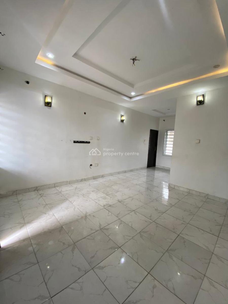 2 Bedroom Sharp and Clean, Silver Point Estate, Ajah, Lagos, Flat / Apartment for Rent