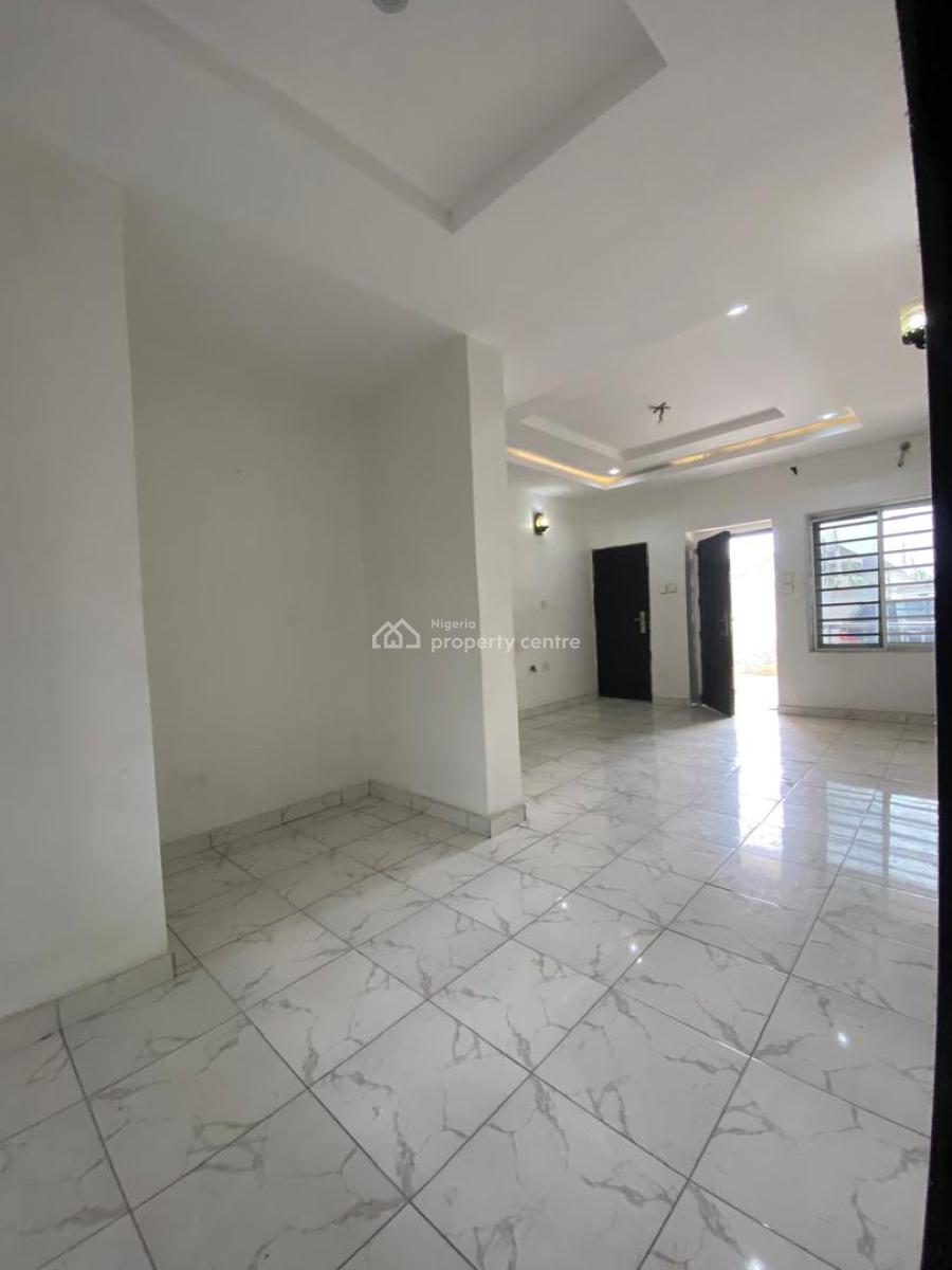 2 Bedroom Sharp and Clean, Silver Point Estate, Ajah, Lagos, Flat / Apartment for Rent