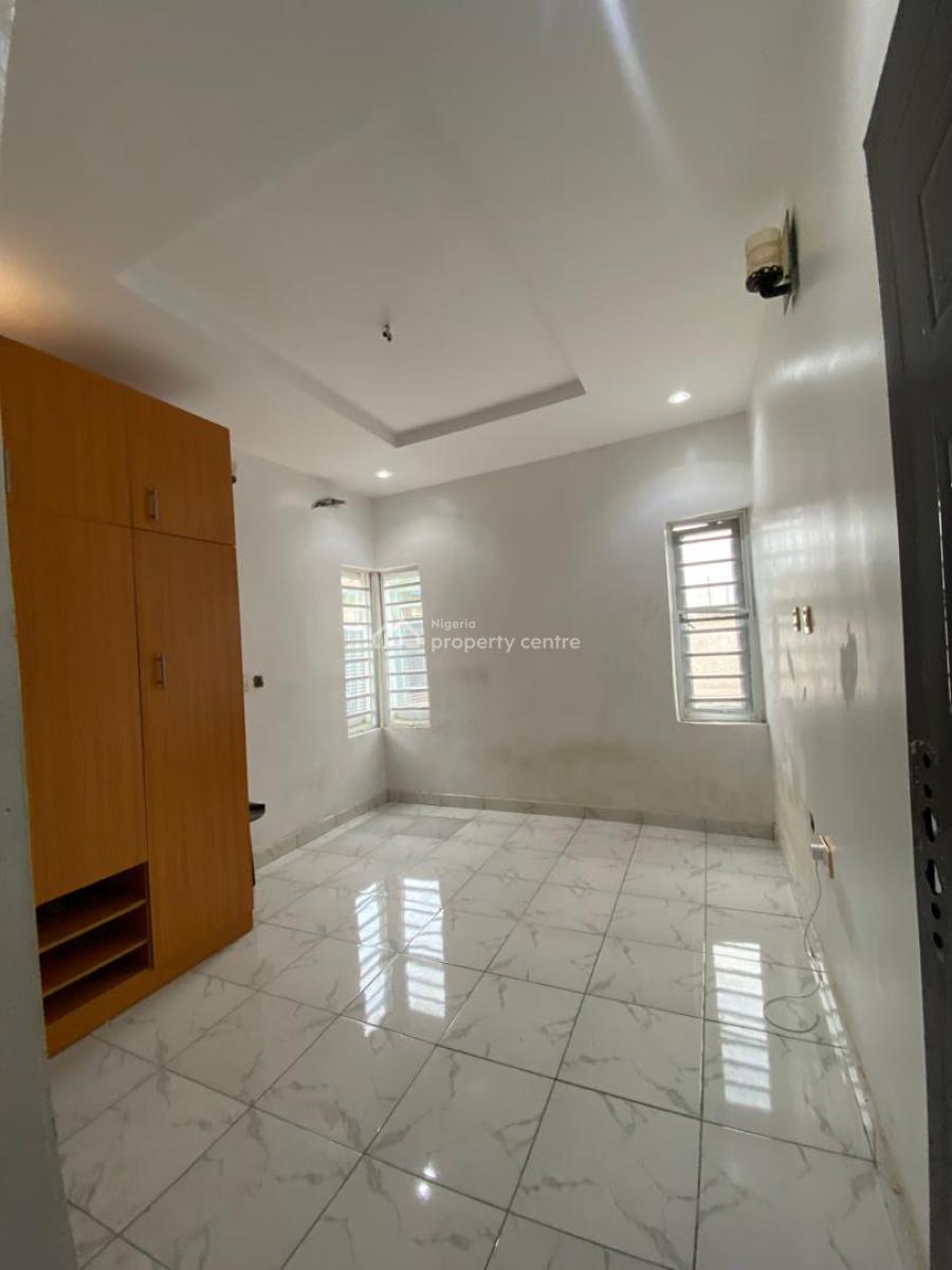 2 Bedroom Sharp and Clean, Silver Point Estate, Ajah, Lagos, Flat / Apartment for Rent