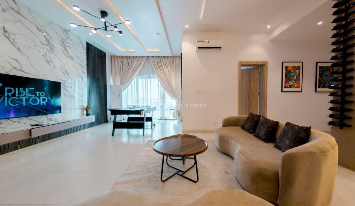 Brand New 2bed Smart Home with Rooftop Pool,ps5 and Gym, Lekki Phase 1, Lekki, Lagos, House Short Let