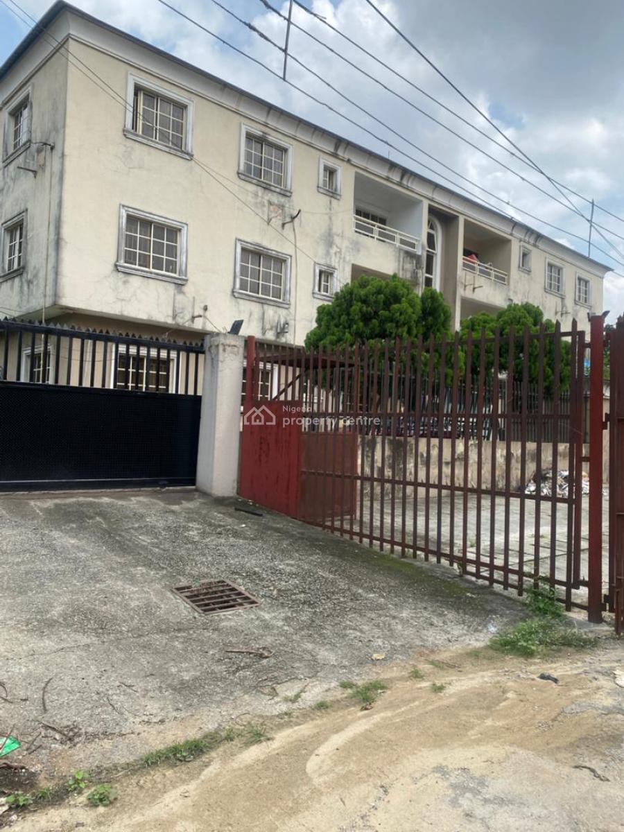 Ground Floor 3-bedroom Flat All En-suite, Akiinola Cole Crescent, Adeniyi Jones, Ikeja, Lagos, Flat / Apartment for Sale