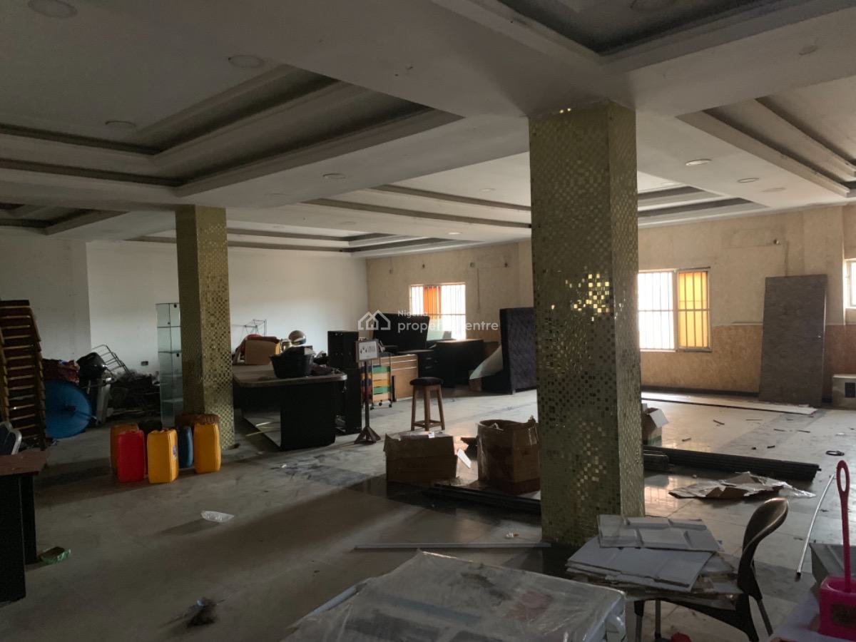 a 150 Square Meters Open Plan Office Space, New Gra, Port Harcourt, Rivers, Office Space for Rent
