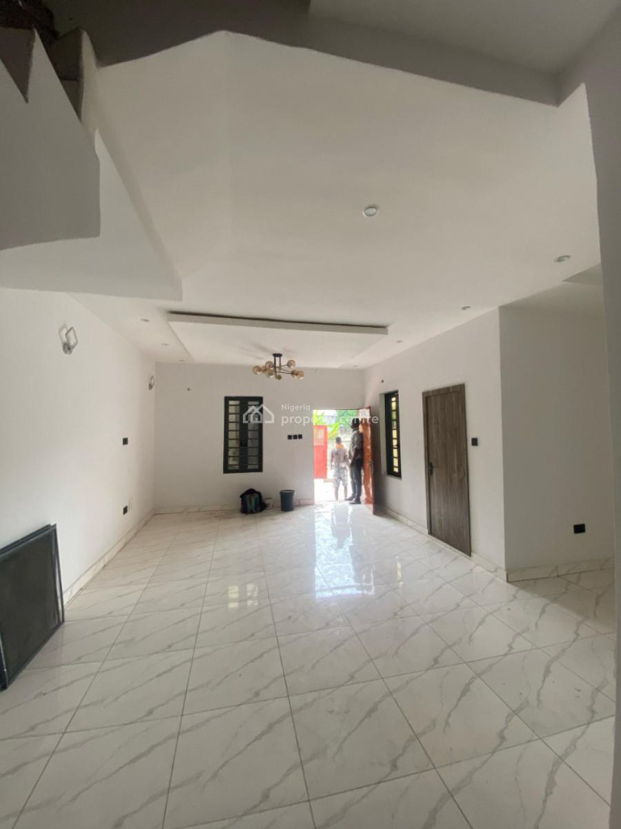 Spacious 4 Bedroom Semi-detached Duplex, Ologolo Lekki Lagos, Ologolo, Lekki, Lagos, Semi-detached Duplex for Sale