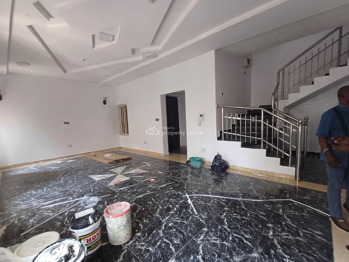 Luxury 3bedroom Massionette Duplex with Bq, Lekki Right, Lekki Phase 1, Lekki, Lagos, Flat / Apartment for Rent