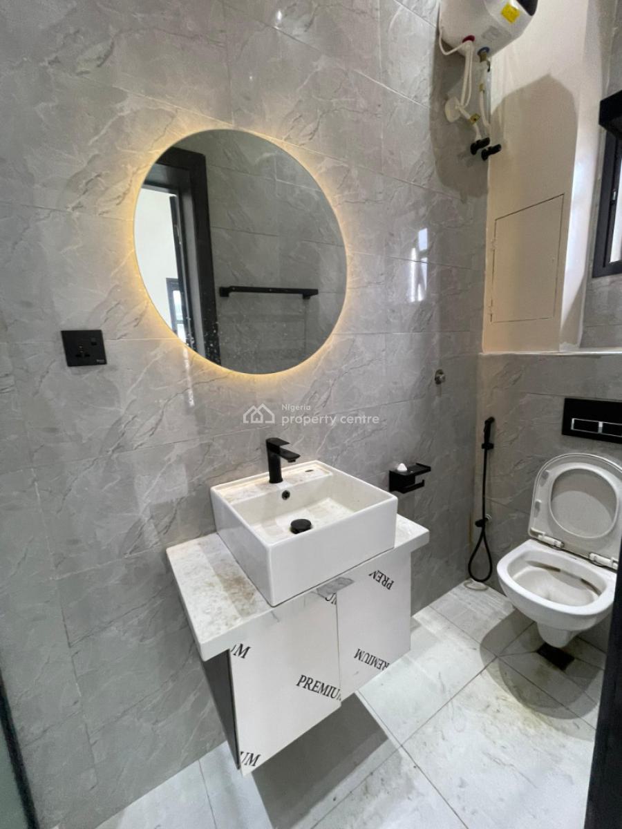 Nicely Built 2 Bedroom Apartment with Bq, Elevator and Gym, Lekki Phase 1, Lekki, Lagos, Flat / Apartment for Rent