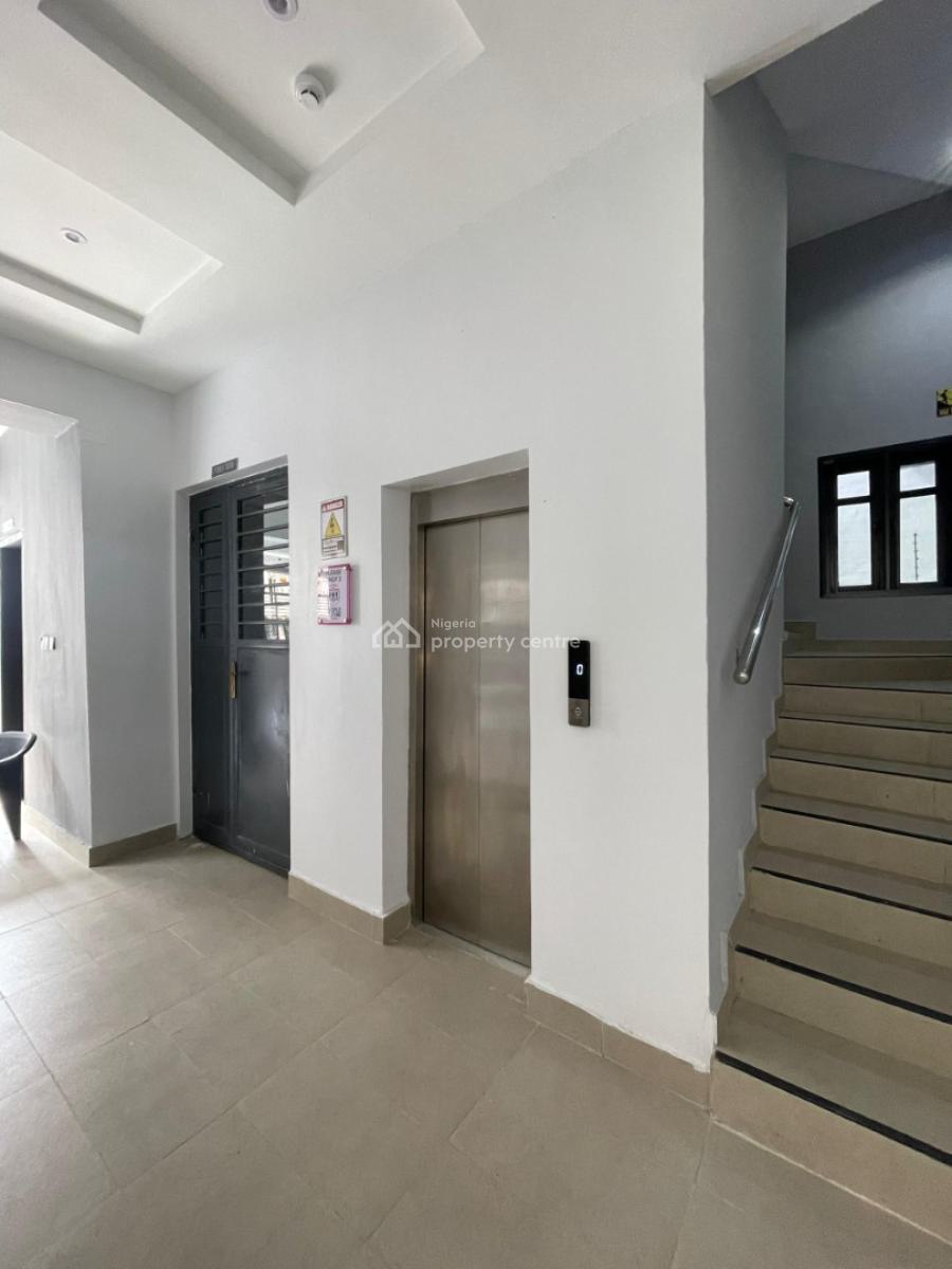 Nicely Built 2 Bedroom Apartment with Bq, Elevator and Gym, Lekki Phase 1, Lekki, Lagos, Flat / Apartment for Rent