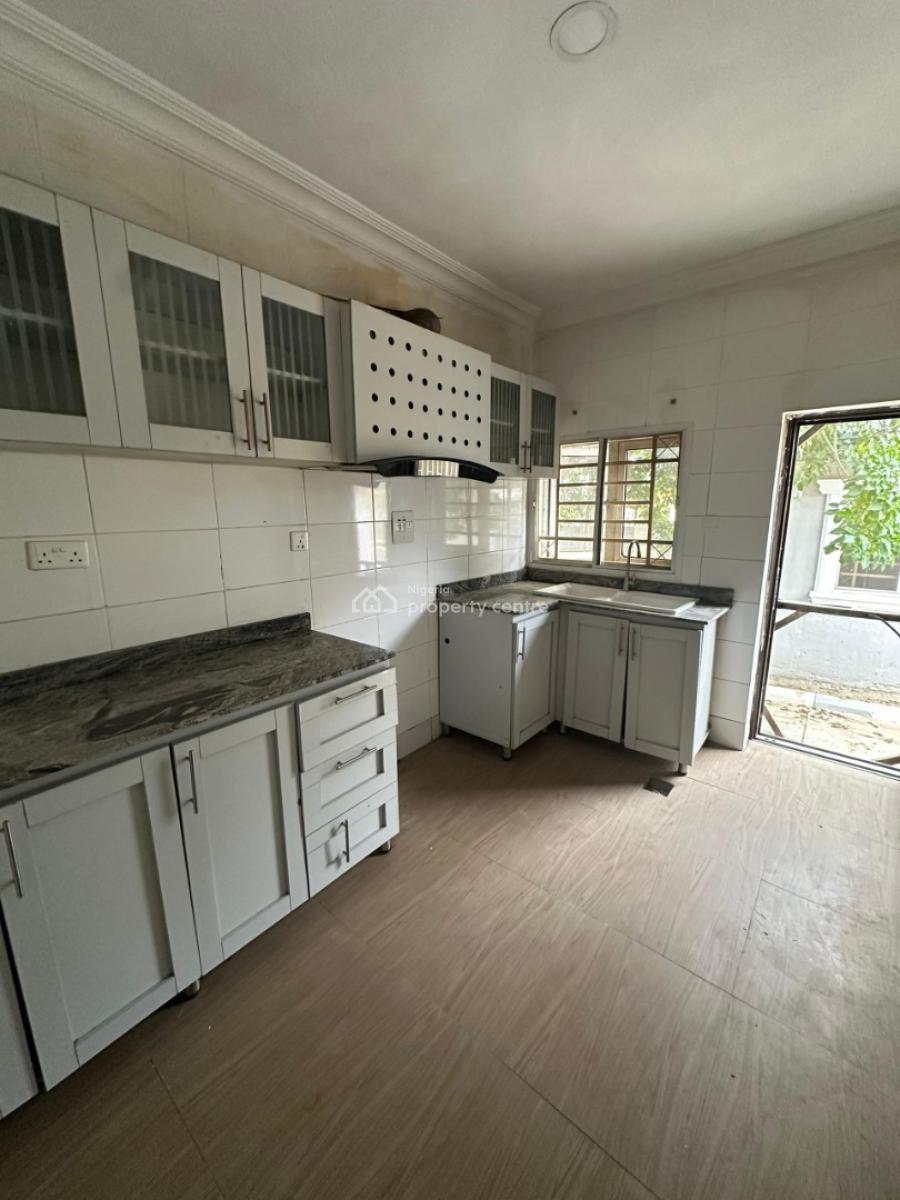 Well Finished 3bedroom Bungalow, Lugbe Abuja, Lugbe District, Abuja, Detached Bungalow for Rent