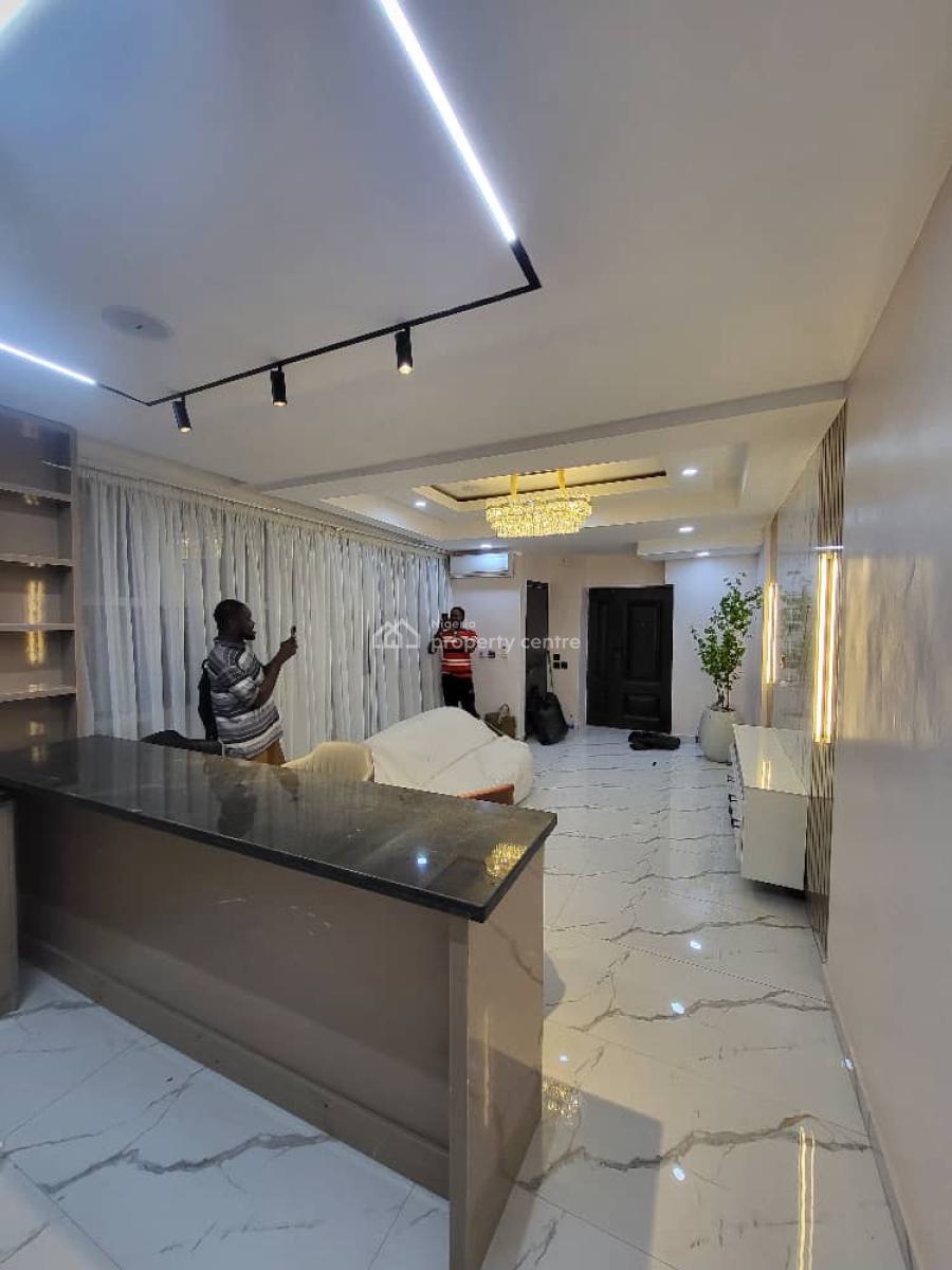 2 Bedroom Furnished Apartment., Maryland, Lagos, Flat / Apartment for Sale